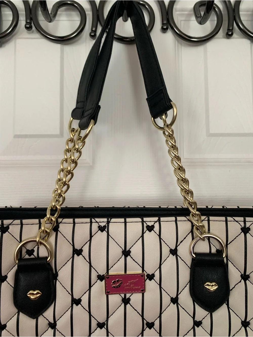 Retro Betsey Johnson Luv Quilted Shoulder Bag